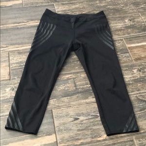 Athleta Sonar Capri